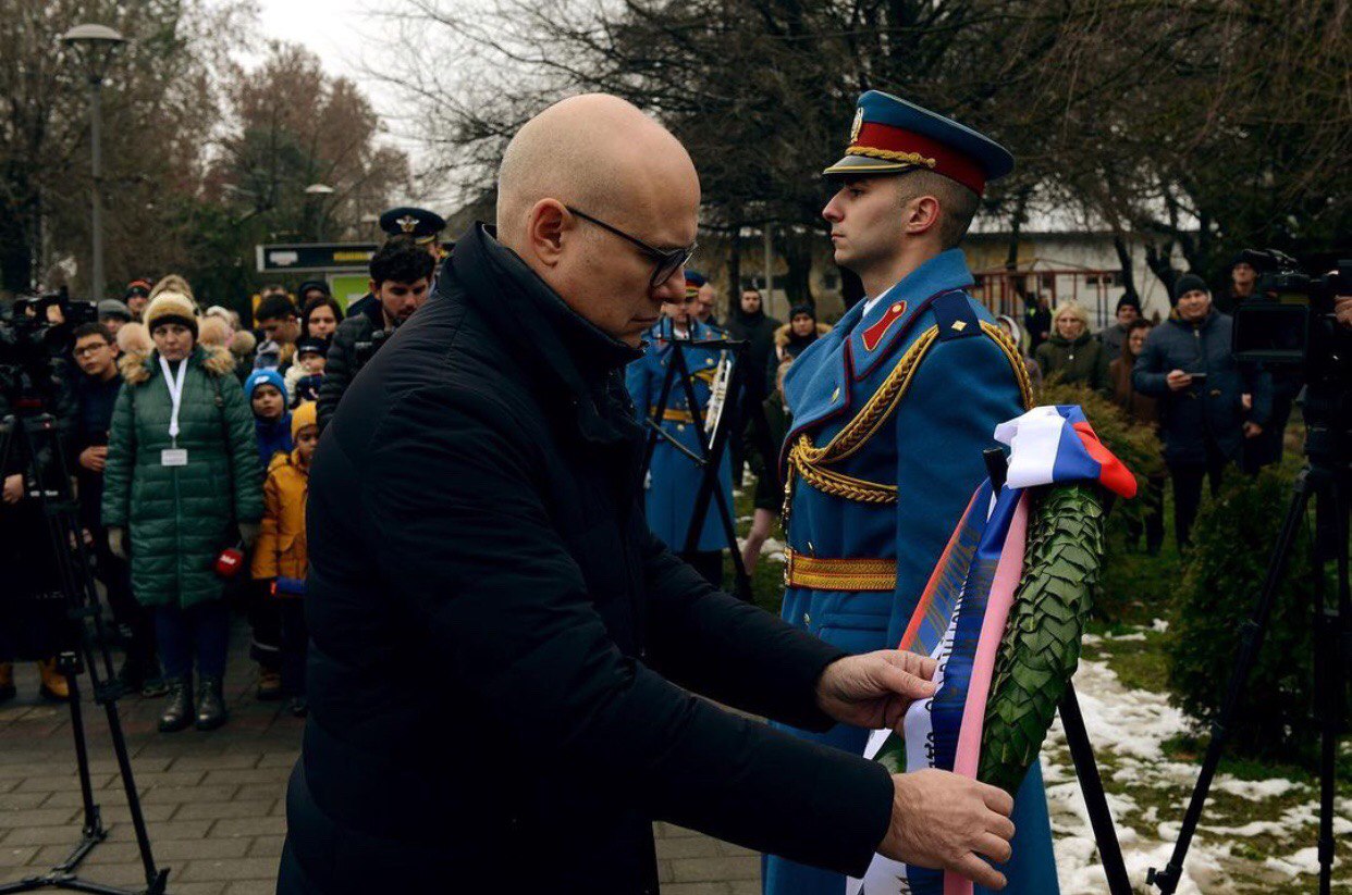 Ministar Vu Evi Otkrio Bistu Heroju Sa Ko Ara Potpukovnik Ostoji