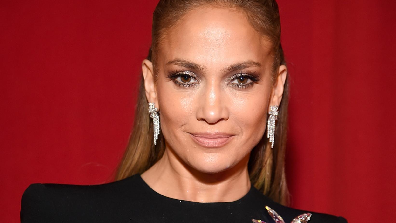 Jennifer Lopez 2022 face