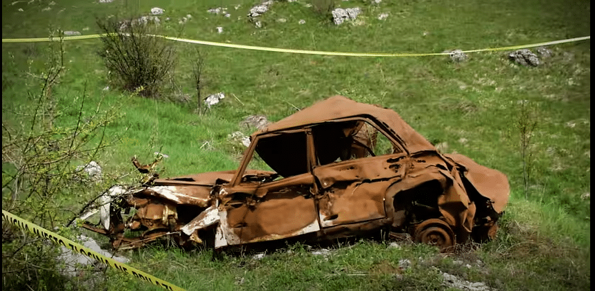 Spaljen automobil u Oluji